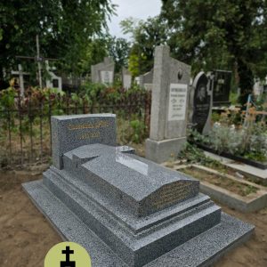 Monument vip din granit cu montare