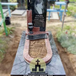 Monument premium